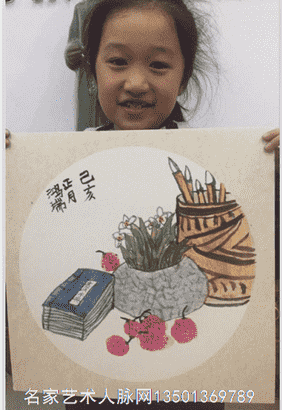 漢林教育九岁学生书法作品被女王选为国礼并卖出高价前途无限好