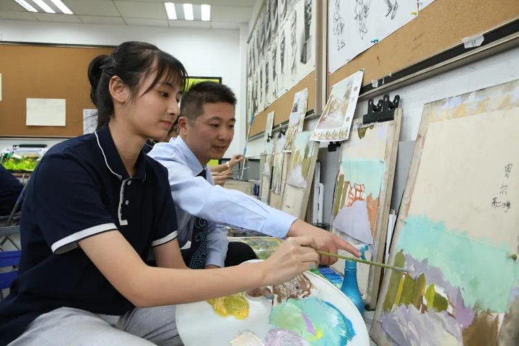 厦门这所学校，和清华大学开了视频会！初中开招“清美班”