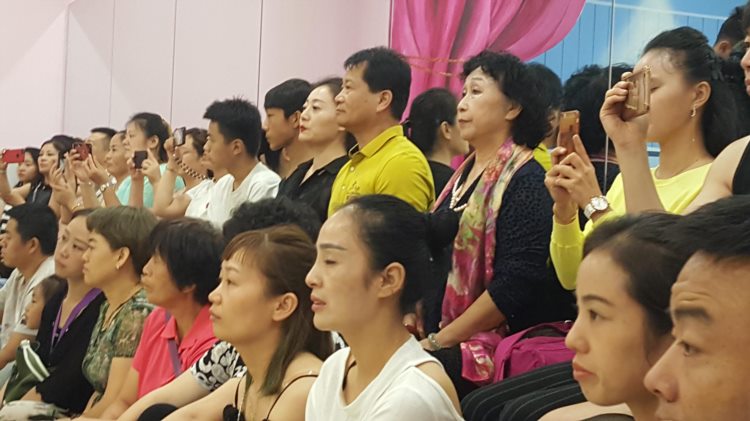 咸阳小战友艺术学校成功举办《舞蹈科学教学》专家讲座