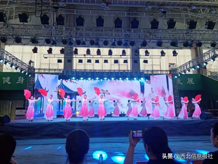 咸阳市第二届文化艺术节“引领风尚 舞动咸阳”舞蹈大赛兴平开赛