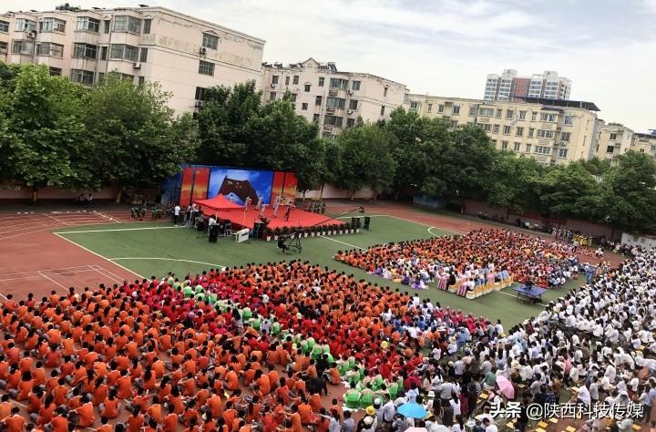 咸阳彩虹学校秦阳分校举行庆“六一”文艺汇演