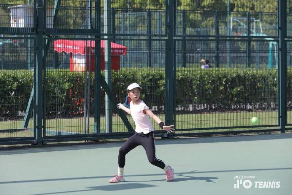 寻找“未来的张之臻”，首届上海市业余网球公开赛挥拍