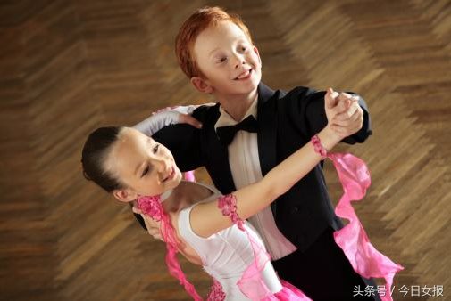 跳拉丁舞能让女孩性早熟？家长注意了！这些习惯都在催熟你的孩子