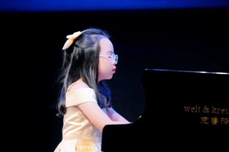 恭贺2023AIPF钢琴亚联赛成都赛区人气获奖者鲲鹏展翅九万里