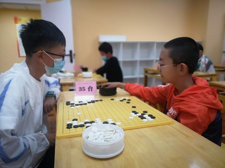 西宁首届成人青少年围棋锦标赛开赛