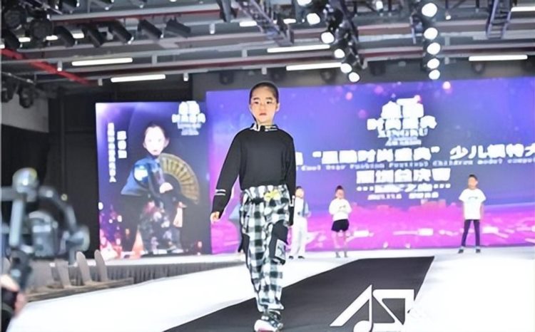 奥斯卡深圳影音传媒—打开儿童模特4.0时代