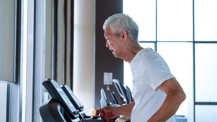 60岁以后坚持每天锻炼，最后会怎样？恭喜，4个好处“不请自来”