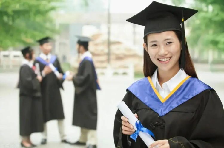2023年四川成人高考，如何选择适合自己的专业？