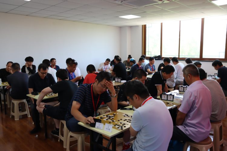 成人组比赛成亮点 晚报杯2023北京业余围棋赛预赛结束