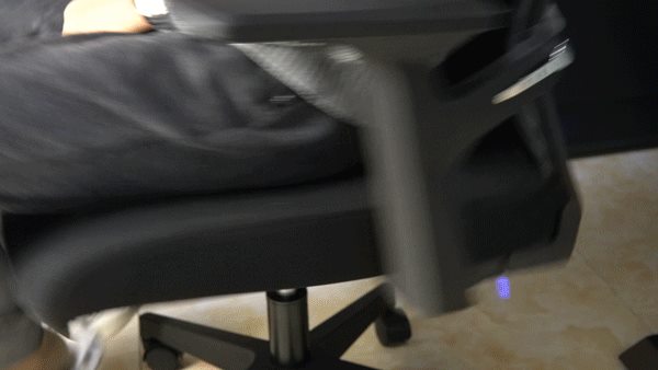 300元的人体工学椅靠不靠谱，码字打工人实测给你看