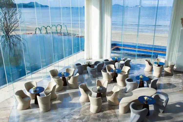 广东惠州双月湾华美达度假酒店放大招，住海景房 自助早餐 泳池