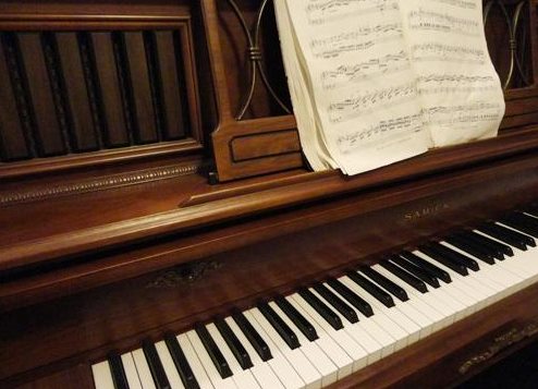 成人到底应该怎么学钢琴？如何判断老师靠谱？大部分人都学错了