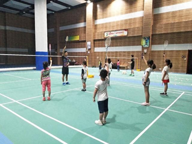 南京仙林仙体汇羽毛球暑期班免费体验课