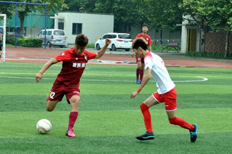 2020年淄博高新区“体彩杯”足球联赛成人组比赛开幕