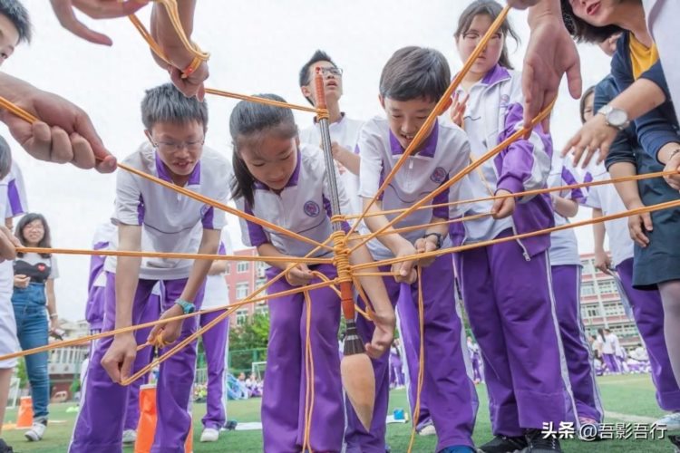 天津体育最好的重点高中～第五十四中学，有专业化的足球俱乐部