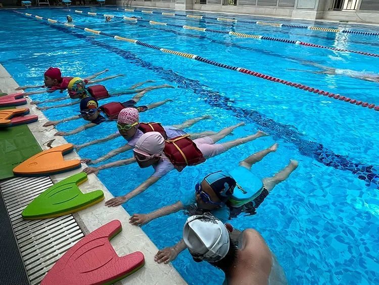蔓兰游泳健身俱乐部成为IBFA国际青少儿体适能(游泳)等级考评基地