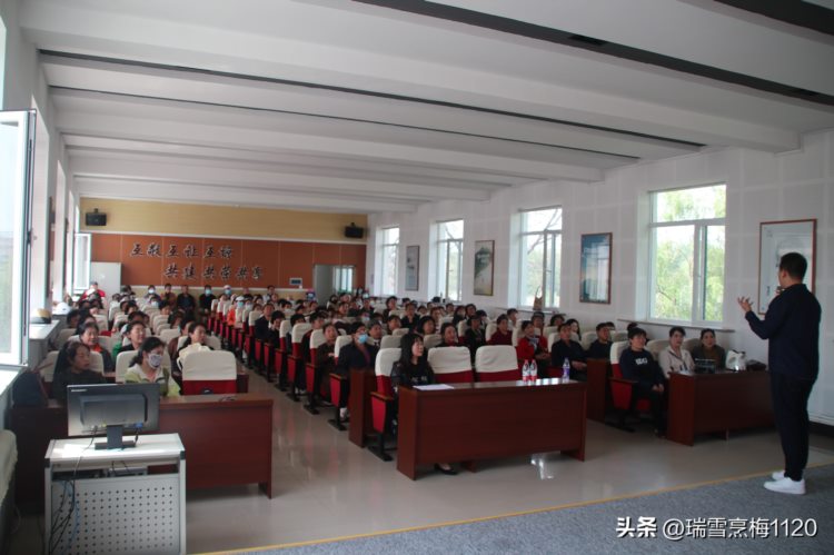 学院动态 | 唱响美好晚年生活：沈北新区社区学院声乐班开课了