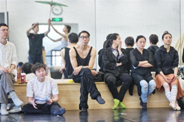 9位知名舞者集结上海“梦之队”，舞剧《白蛇》“镜花”与“水月”相生互应