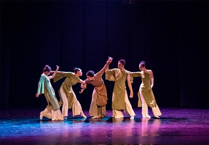 中西古代舞蹈教育思想的历史比较研究：以史学视角探析