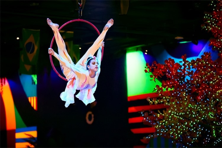生活在上海 | 古巴艺术体操女孩在上海有了新舞台