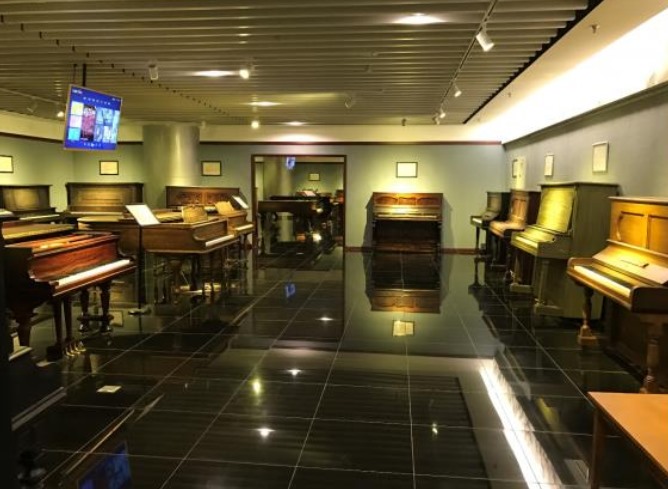 穿越半个地球的百余台钢琴抵达武汉琴台钢琴博物馆 —— 一个工科博士的“一世琴缘”
