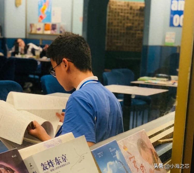 教培行业“坠落”后：年薪50万网课老师的深圳求生记