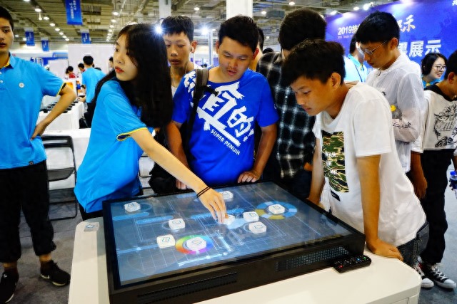 宁波：数字化赋能职业教育 培育未来大国工匠