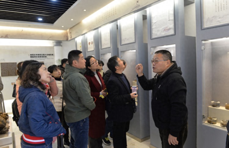 南京市现代职教文化培训班开展校园文化和企业文化观摩学习活动