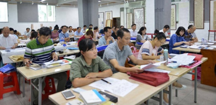 广西举办书画等级考试书法师资培训班