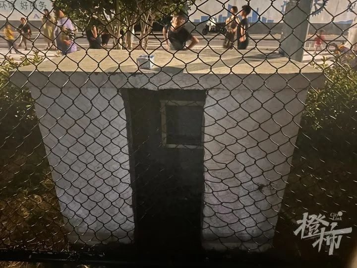 杭州一篮球场上，广场舞大妈和篮球少年起了“纠纷”，村里的解决方案，真有“两把刷子”