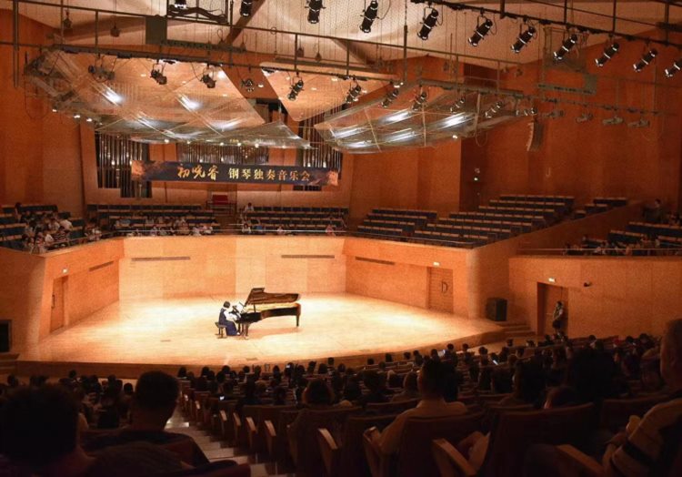 初晓睿钢琴独奏音乐会在沈阳盛京大剧院举办