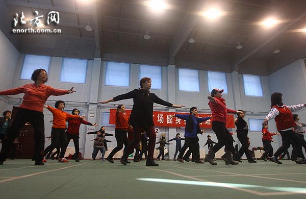 天津市南开区举行广场健身操舞培训班