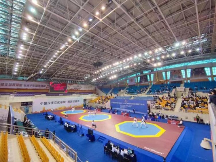 全国学生运动会跆拳道预赛在漯河体育馆拉开帷幕！
