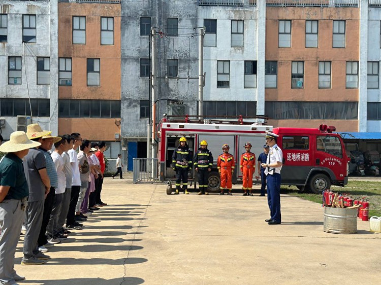 湖北黄石：消防培训进企业，上好安全“必修课”