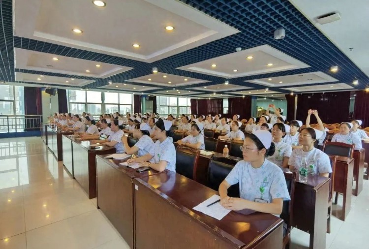 江西省肿瘤医院举办“互联网＋护理服务”资质培训班，满足群众多元化、个性化居家护理需求