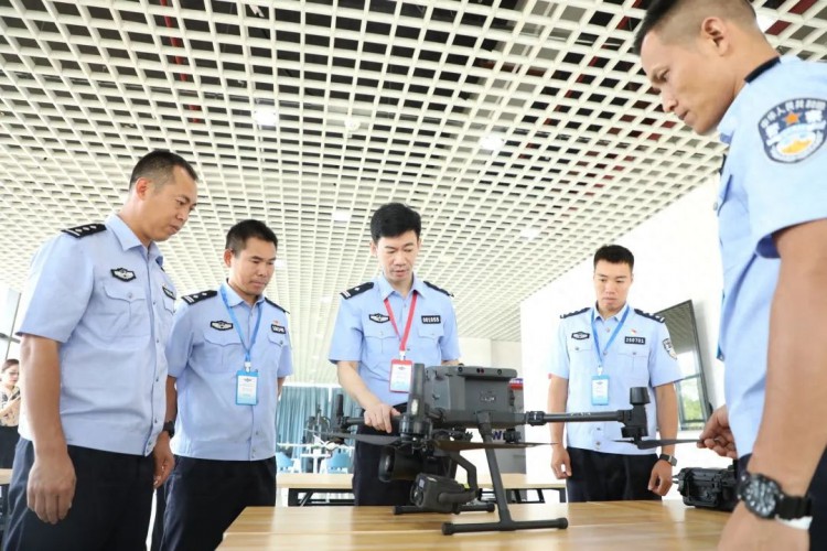2022年全国首期警用无人机高级培训班在贺州开班