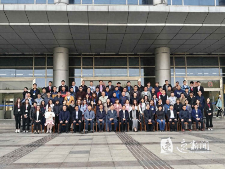 开班啦！76名台湾青年齐聚宿迁研习电子商务知识