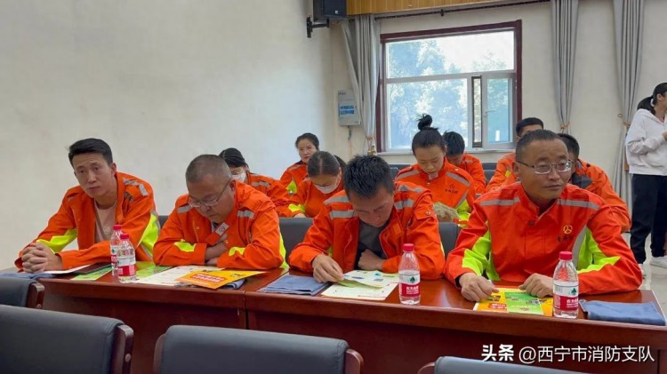西宁湟源消防开展安全生产月消防安全培训活动