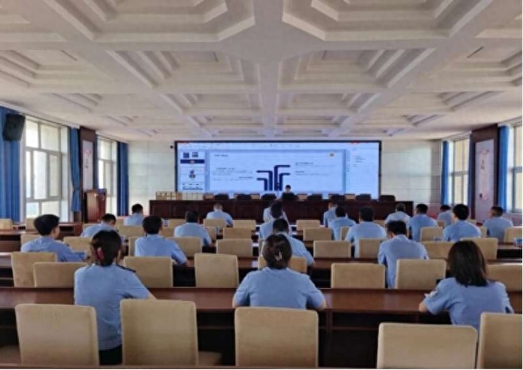 内蒙古赤峰市元宝山区公安分局开展青年法制培训