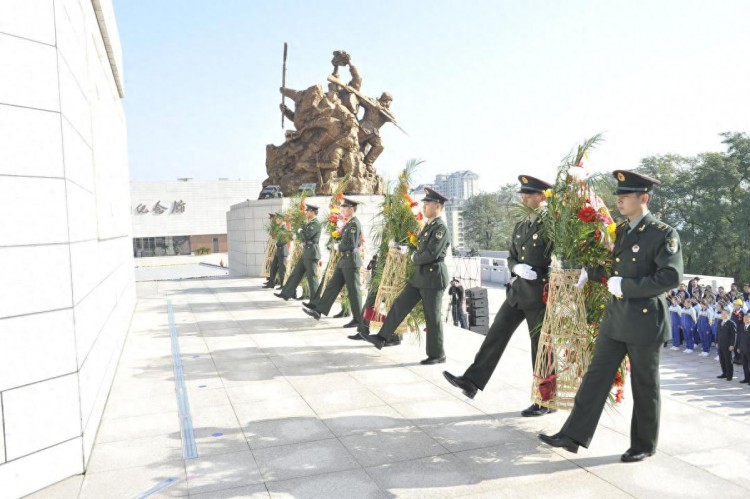 致敬抗美援朝·争做时代新人主题团日活动暨辽宁省团员教育培训基地授牌仪式在丹东举行