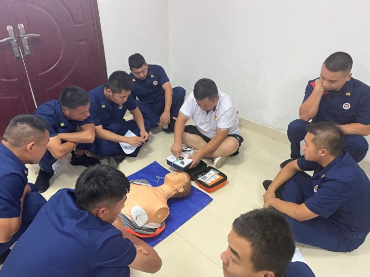 湖北鄂州：线上线下多形式开展蓝朋友应急救护员培训