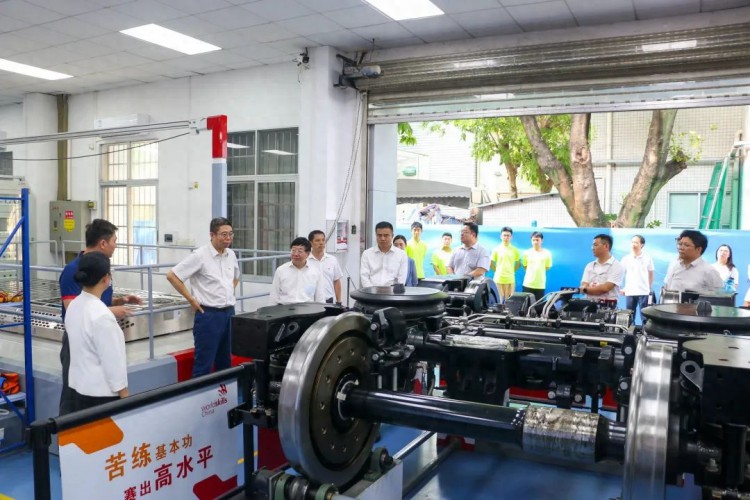 广东省汽车产业就业培训基地暨广汽埃安（交通）产业学院在广州揭牌
