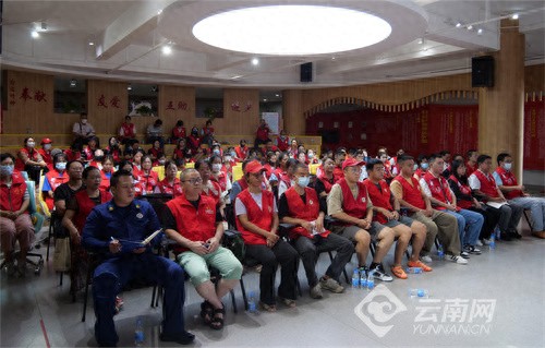 景洪市组织开展国庆节前文明旅游志愿服务培训