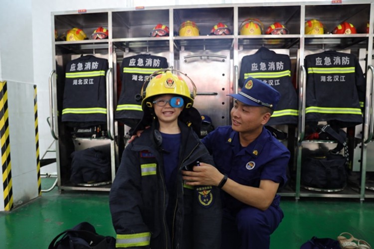 湖北汉江：消防‘新蓝’培训班夏令营启动啦！
