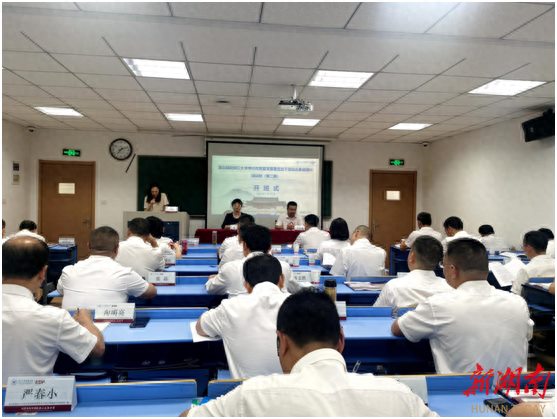 龙山县高质量发展暨党政干部综合素能提升培训班在浙江大学举行