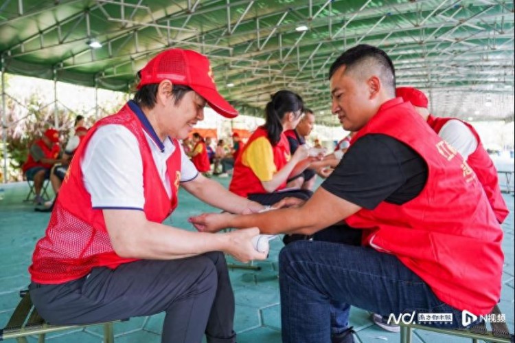 让志愿红更加闪耀广州市开展红棉老兵应急救援培训