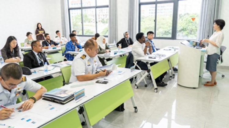 2023年国际海上导助航高级管理人员培训班在集美大学开班