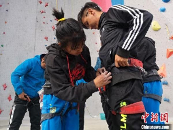 西藏开展专题培训 提升青少年体育事业发展