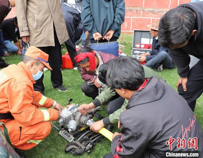 西藏开展护林员培训牢筑藏东森林防火墙
