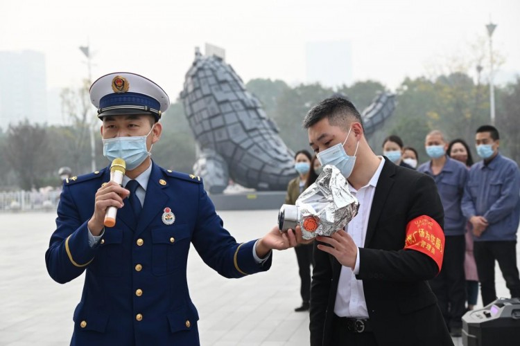湖北襄阳：开展2022年119消防宣传日暨大型商业综合体消防宣传培训活动